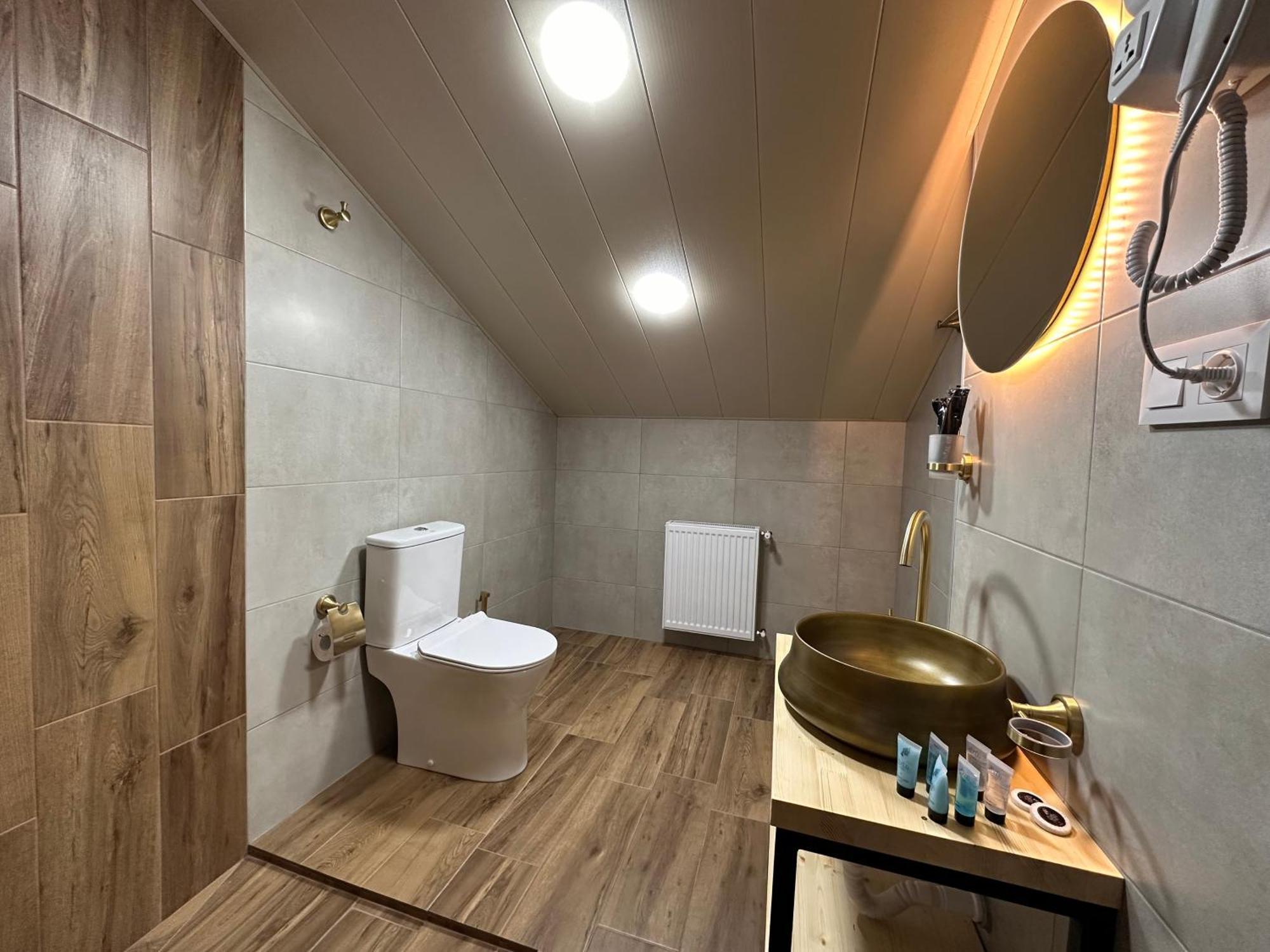 Hotel Mountime Kazbegi Bagian luar foto