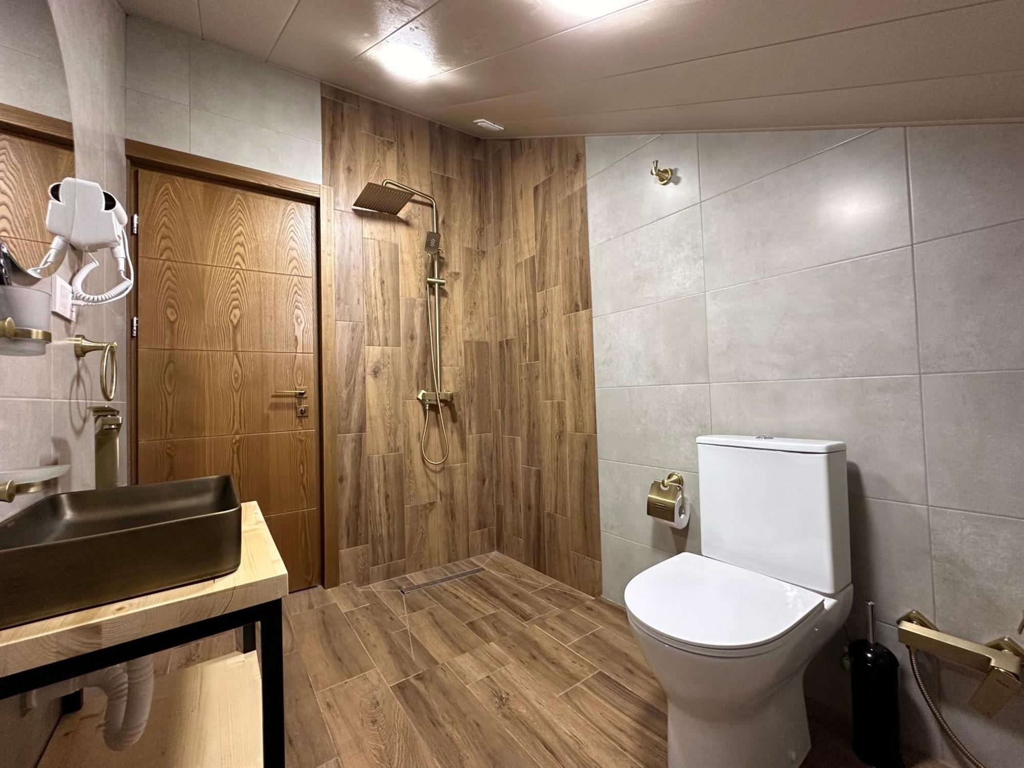 Hotel Mountime Kazbegi Bagian luar foto